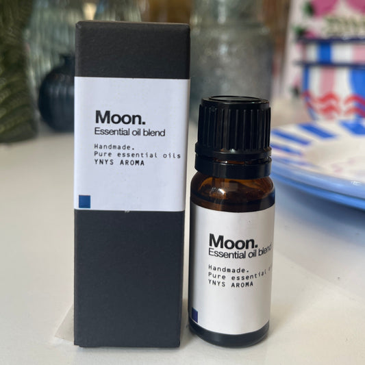 Moon - Essential Oil